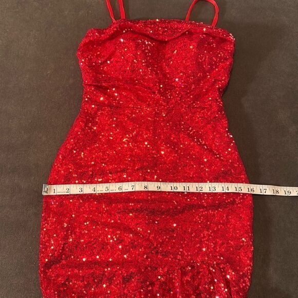 Women’s Red Sequined Short Homecoming Party Dress Ruffle Hem Corset Back Size 2 - Picture 9 of 12